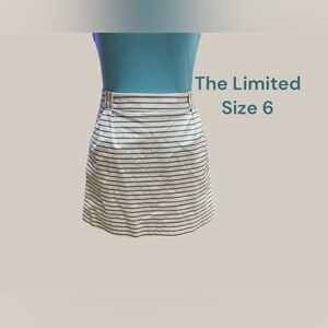 THE LIMITED BLUE AND WHITE STRIPED SKIRT IN SIZE 6 VERY GENTLY WORN